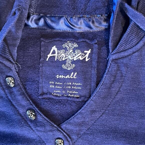 Ariat Women's Navy Blue Hoodie. Skull Button Snap Front, Kangaroo Pouch. Size Sm - Picture 3 of 8